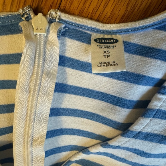 Old Navy | Fit & Flare Sleeveless Striped Dress | Blue and White | Size XS - Picture 4 of 7